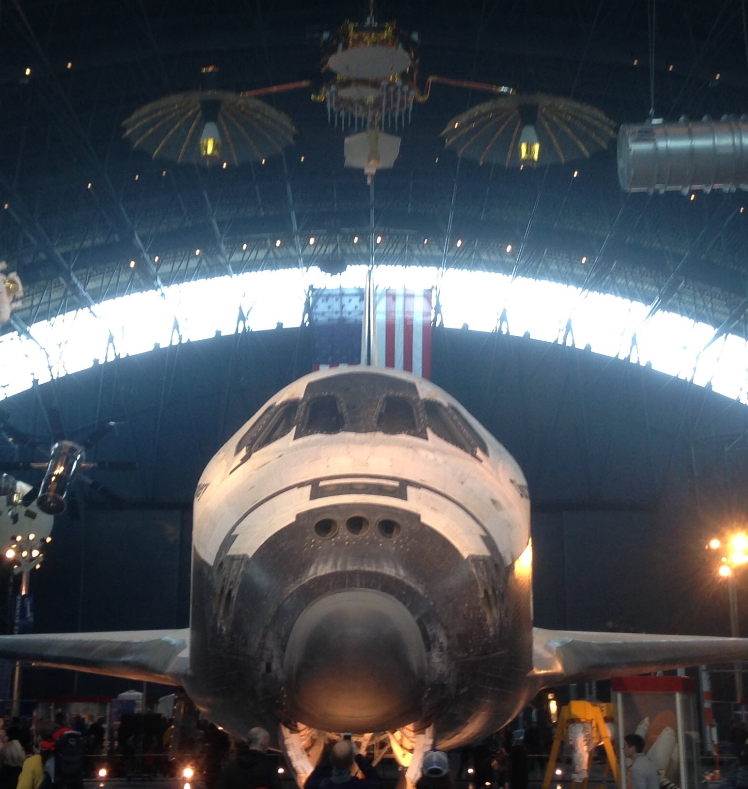 Space Shuttle Discovery - Rocket Ship